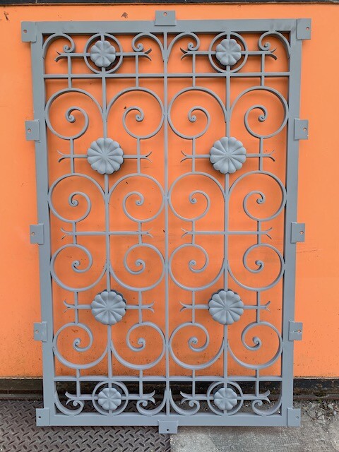 FERRONNERIE TUTZER FERRONNIER SAINT JEAN CAP FERRAT Porte 2
